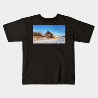 Abandoned farmhouse Kids T-Shirt